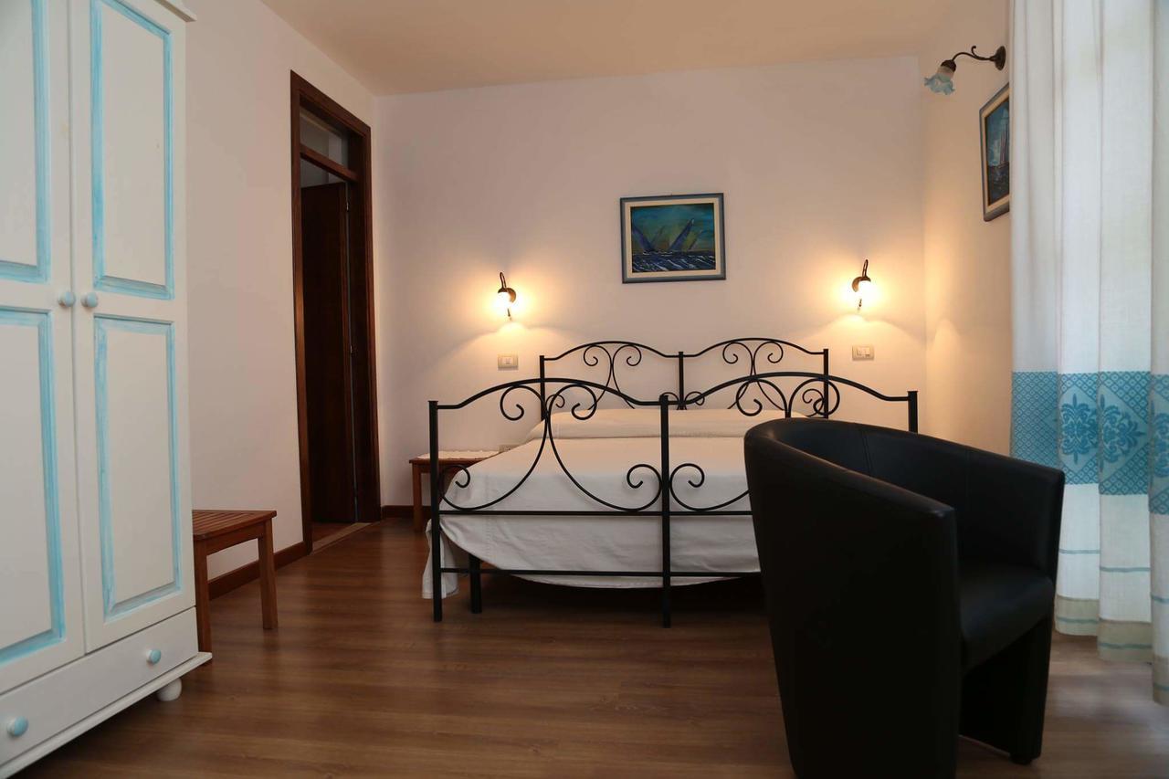 B&B Tre - Rooms & Relax Oristano Exterior foto